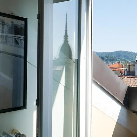 Cozy With Mole & Hill View *